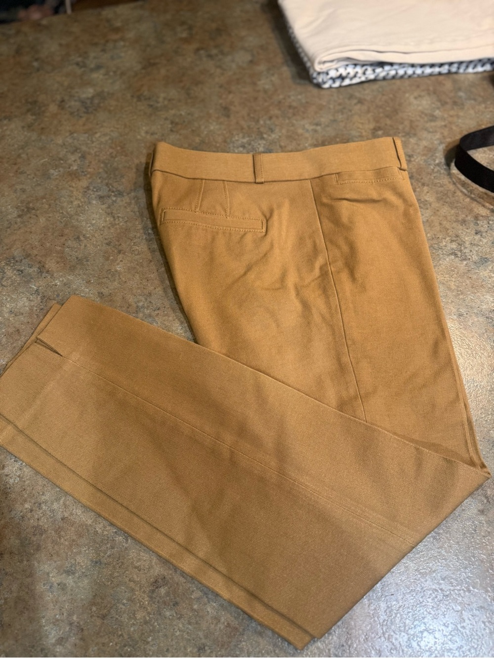 Banana Republic Classic Women’s Dress Pants in Camel